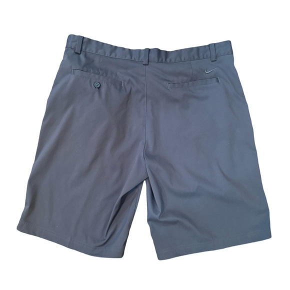 Menβs Nike Golf Grey Dri Fit Shorts size 36 - Picture 2 of 3